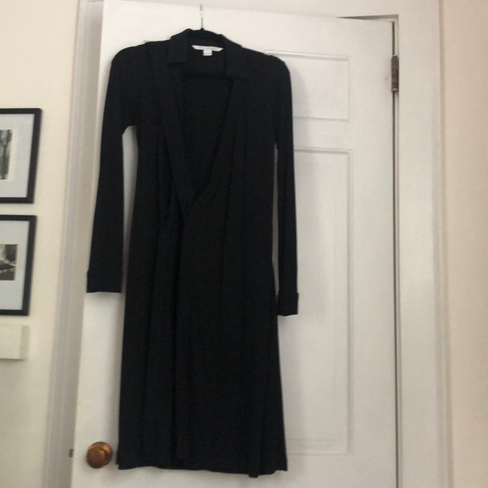 Black Diane von Furstenberg wrap dress Size 6